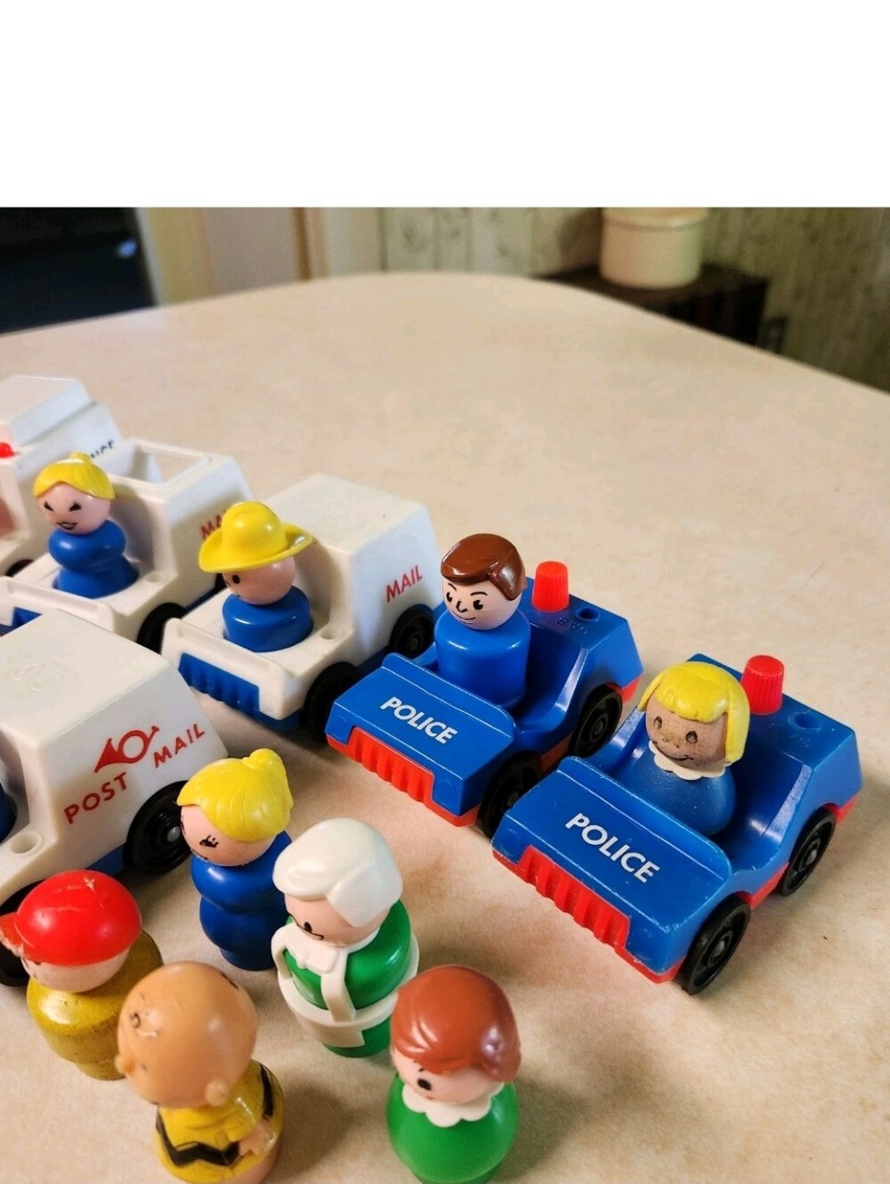 Vintage Fisher Price Little People 28 Pc Accessories Cars Animals Figures Lot - Picture 5 of 8